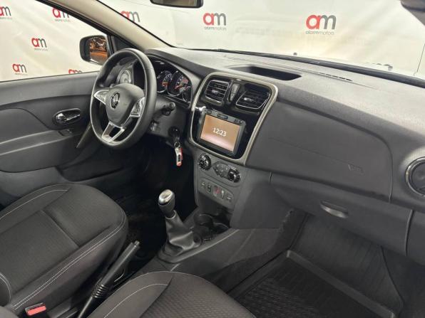 Renault Logan II Рестайлинг с пробегом 2020 года, цена 1 249 000 рублей, 40000 км, седан, Автокод Объявления