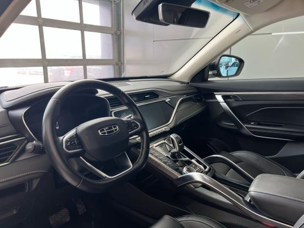 Geely Atlas Pro с пробегом 2023 года, цена 2 249 000 рублей, 27410 км, внедорожник, Автокод Объявления