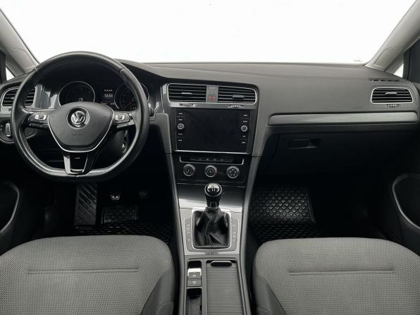 Volkswagen Golf VII Рестайлинг с пробегом 2018 года, цена 1 550 000 рублей, 229561 км, универсал, Автокод Объявления