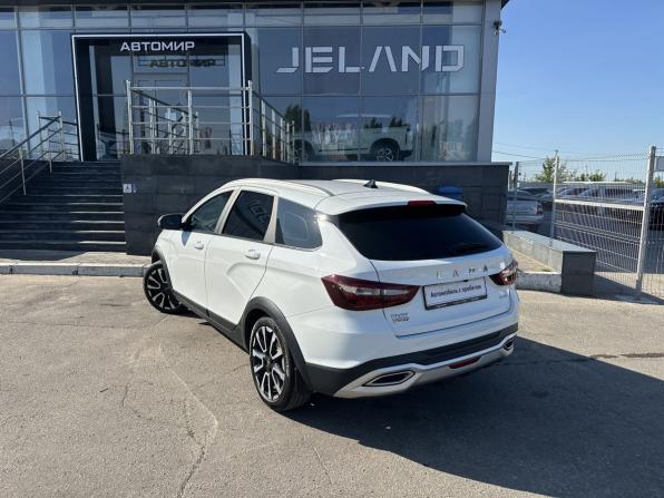 Lada (ВАЗ) Vesta I Рестайлинг (NG) с пробегом 2024 года, цена 1 300 000 рублей, 37652 км, универсал, Автокод Объявления
