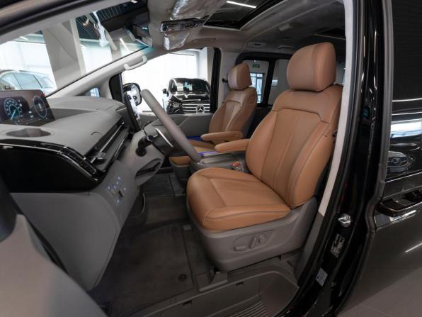 Hyundai Staria I с пробегом 2025 года, цена 8 600 000 рублей, 2846 км, минивэн, Автокод Объявления