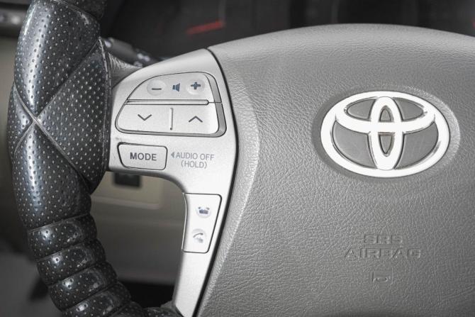 Toyota Camry VI (XV40) Рестайлинг с пробегом 2011 года, цена 1 399 000 рублей, 299154 км, седан, Автокод Объявления