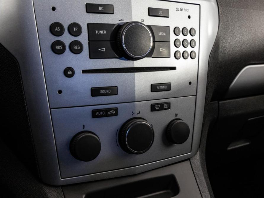 Opel Zafira B Рестайлинг Санкт-Петербург  - изображение 14