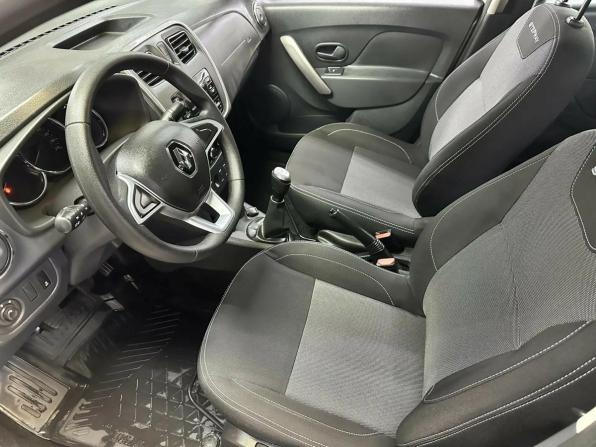 Renault Logan II Рестайлинг с пробегом 2022 года, цена 1 442 360 рублей, 30799 км, седан, Автокод Объявления