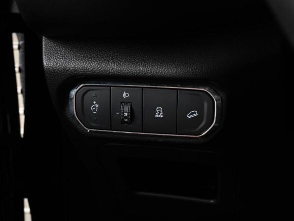 Haval Jolion I с пробегом 2022 года, цена 1 779 000 рублей, 58600 км, внедорожник, Автокод Объявления