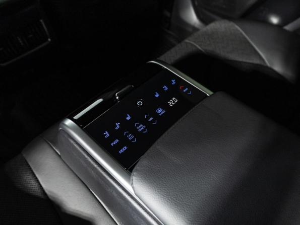 Toyota Camry VIII (XV70) Рестайлинг с пробегом 2021 года, цена 2 960 000 рублей, 139661 км, седан, Автокод Объявления