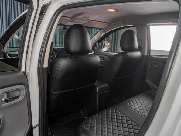 Mitsubishi L200 V с пробегом 2015 года, цена 1 749 000 рублей, 272623 км, offers.body_type.unknown, Автокод Объявления