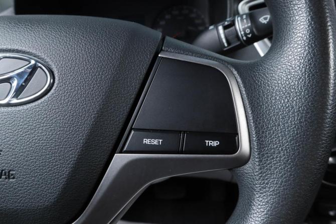 Hyundai Solaris II с пробегом 2019 года, цена 1 359 000 рублей, 139000 км, седан, Автокод Объявления