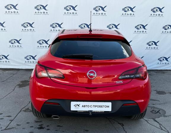 Opel Astra J Рестайлинг с пробегом 2013 года, цена 880 000 рублей, 86500 км, хэтчбек, Автокод Объявления