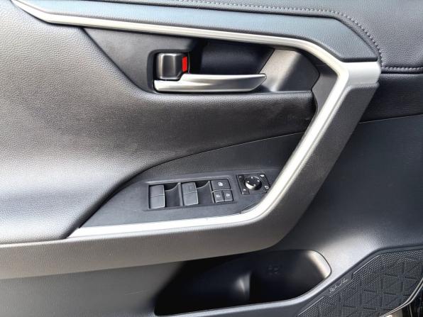 Toyota RAV4 V (XA50) с пробегом 2020 года, цена 3 980 000 рублей, 73110 км, внедорожник, Автокод Объявления
