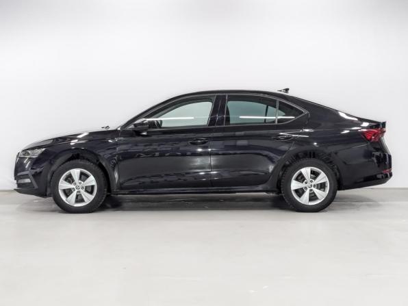 Skoda Octavia IV (A8) с пробегом 2020 года, цена 2 025 000 рублей, 113618 км, лифтбек, Автокод Объявления