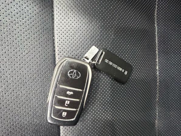 Toyota Camry VII (XV50) Рестайлинг 2 с пробегом 2017 года, цена 2 190 000 рублей, 115021 км, седан, Автокод Объявления