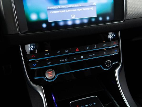 Jaguar XF II с пробегом 2019 года, цена 2 567 077 рублей, 95000 км, седан, Автокод Объявления