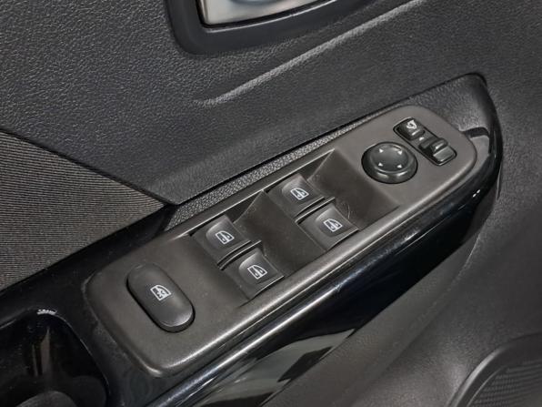 Renault Kaptur I Рестайлинг с пробегом 2021 года, цена 1 355 000 рублей, 67445 км, внедорожник, Автокод Объявления