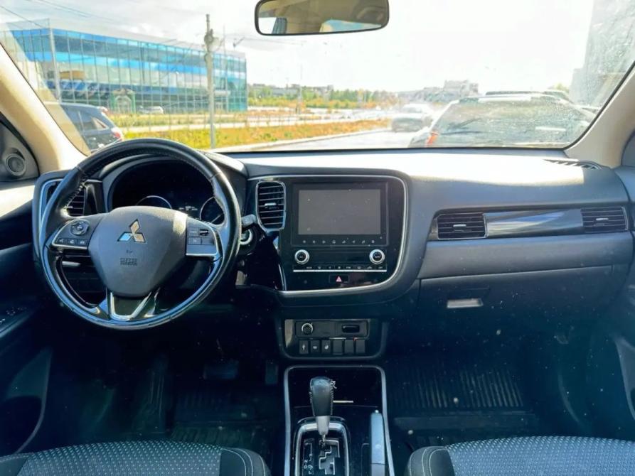 Mitsubishi Outlander III Рестайлинг 3 Пермь  - изображение 8