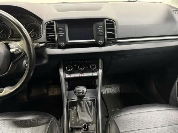 Skoda Karoq I с пробегом 2021 года, цена 2 299 000 рублей, 110000 км, внедорожник, Автокод Объявления