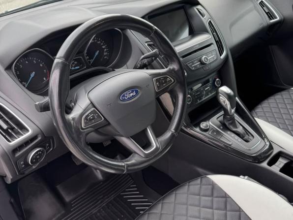 Ford Focus III Рестайлинг с пробегом 2017 года, цена 1 310 000 рублей, 102580 км, хэтчбек, Автокод Объявления