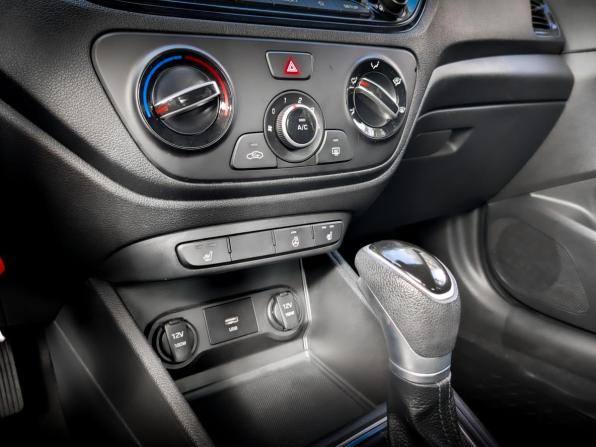 Hyundai Solaris II Рестайлинг с пробегом 2020 года, цена 1 095 000 рублей, 189053 км, седан, Автокод Объявления