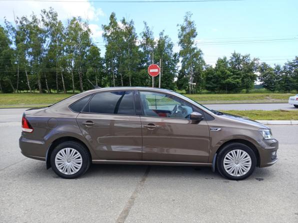 Volkswagen Polo V Рестайлинг с пробегом 2018 года, цена 1 415 000 рублей, 131288 км, седан, Автокод Объявления