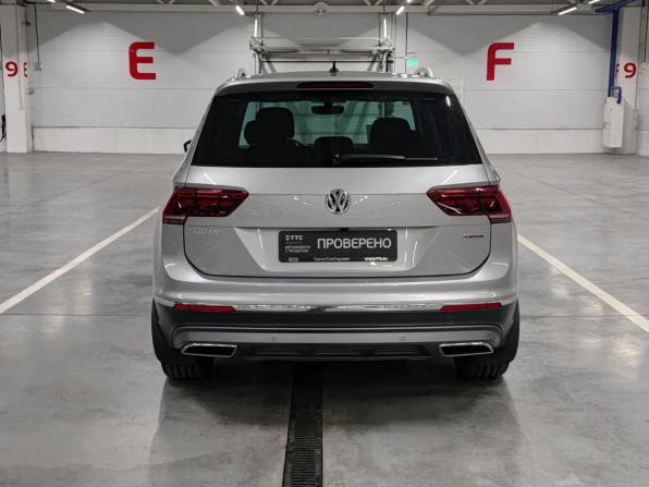 Volkswagen Tiguan II с пробегом 2018 года, цена 2 960 000 рублей, 68252 км, внедорожник, Автокод Объявления