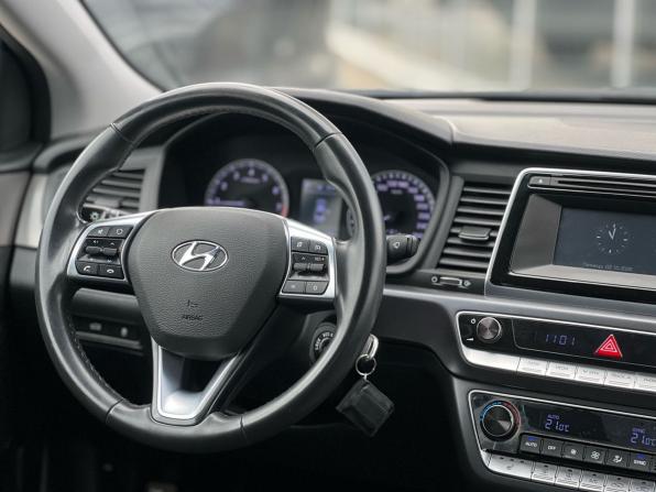 Hyundai Sonata VII (LF) Рестайлинг с пробегом 2018 года, цена 1 799 000 рублей, 122113 км, седан, Автокод Объявления