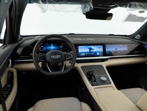 Geely Monjaro I Рестайлинг с пробегом 2025 года, цена 4 345 055 рублей, 60 км, внедорожник, Автокод Объявления
