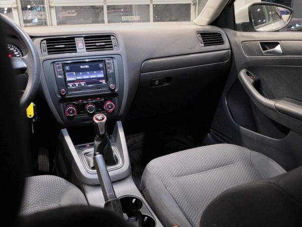 Volkswagen Jetta VI с пробегом 2014 года, цена 735 000 рублей, 193908 км, седан, Автокод Объявления
