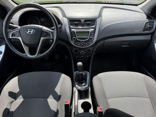 Hyundai Solaris I с пробегом 2013 года, цена 625 000 рублей, 253244 км, седан, Автокод Объявления