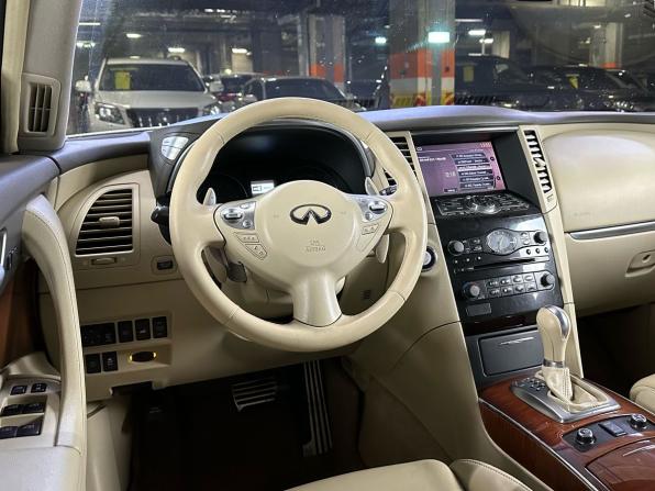 Infiniti FX II (S51) Рестайлинг с пробегом 2012 года, цена 2 250 000 рублей, 127026 км, внедорожник, Автокод Объявления