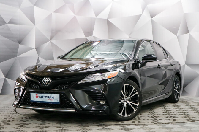 Новая Toyota Camry 2019