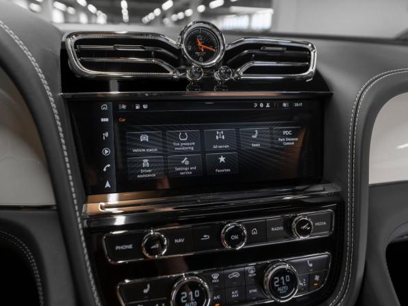 Bentley Bentayga I Рестайлинг с пробегом 2024 года, цена 25 750 000 рублей, 18342 км, внедорожник, Автокод Объявления