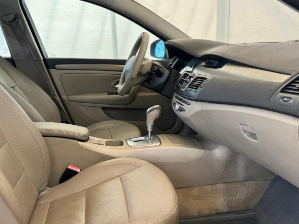 Renault Laguna III с пробегом 2008 года, цена 450 000 рублей, 439064 км, лифтбек, Автокод Объявления