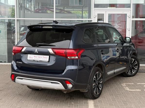 Mitsubishi Outlander III Рестайлинг 3 с пробегом 2021 года, цена 2 349 000 рублей, 149200 км, внедорожник, Автокод Объявления