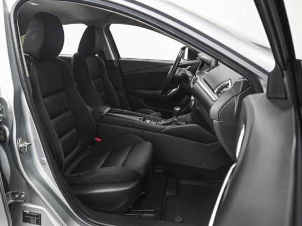 Mazda 6 III (GJ) Рестайлинг с пробегом 2017 года, цена 1 897 000 рублей, 70084 км, седан, Автокод Объявления
