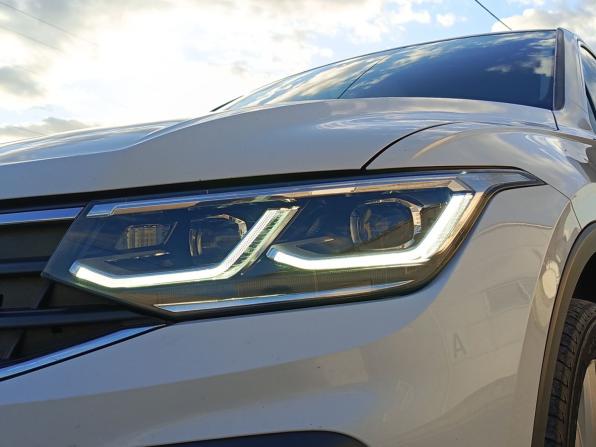 Volkswagen Tiguan II Рестайлинг с пробегом 2021 года, цена 2 380 000 рублей, 132800 км, внедорожник, Автокод Объявления
