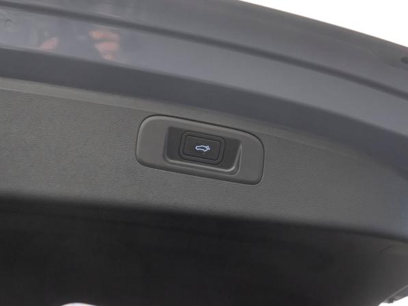 Geely Coolray I Рестайлинг с пробегом 2023 года, цена 2 190 000 рублей, 12021 км, внедорожник, Автокод Объявления