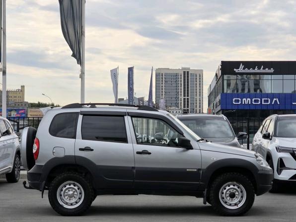Chevrolet Niva I Рестайлинг с пробегом 2016 года, цена 630 000 рублей, 100918 км, внедорожник, Автокод Объявления