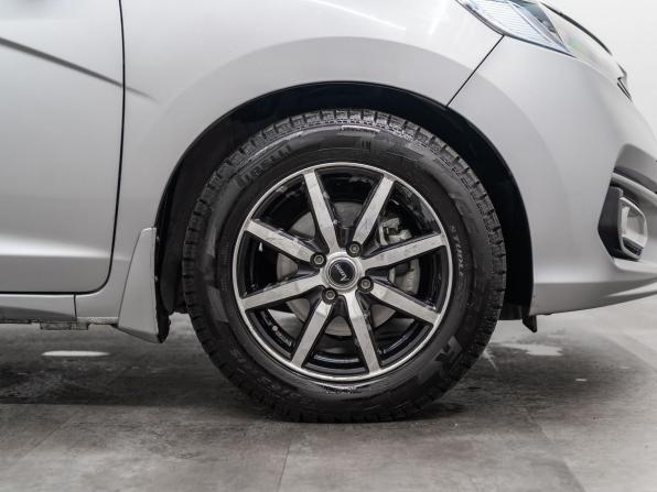 Honda Fit III Рестайлинг с пробегом 2018 года, цена 1 075 000 рублей, 57881 км, хэтчбек, Автокод Объявления