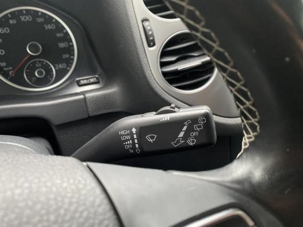 Volkswagen Tiguan I Рестайлинг с пробегом 2015 года, цена 1 329 000 рублей, 137621 км, внедорожник, Автокод Объявления