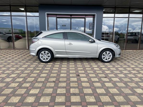 Opel Astra H Рестайлинг с пробегом 2008 года, цена 340 000 рублей, 368939 км, хэтчбек, Автокод Объявления