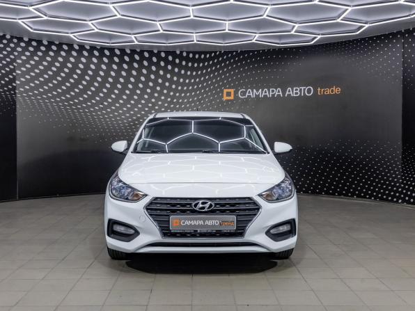 Hyundai Solaris II с пробегом 2017 года, цена 1 185 000 рублей, 169797 км, седан, Автокод Объявления