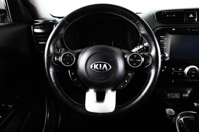 Kia Soul II Рестайлинг с пробегом 2018 года, цена 1 969 000 рублей, 118000 км, хэтчбек, Автокод Объявления