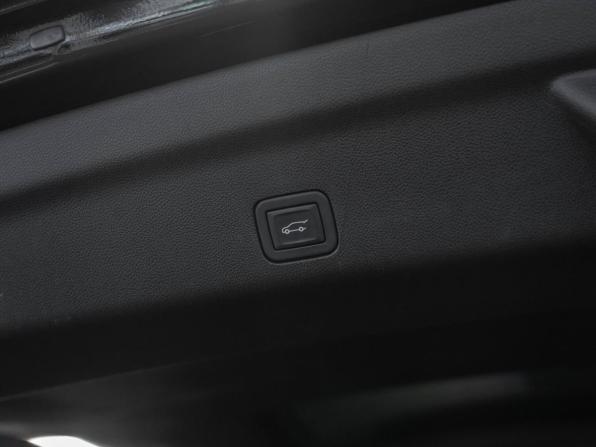 GMC Yukon V с пробегом 2024 года, цена 12 000 000 рублей, 27541 км, внедорожник, Автокод Объявления