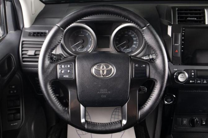 Toyota Land Cruiser Prado 150 Series Рестайлинг 1 с пробегом 2015 года, цена 3 199 000 рублей, 298000 км, внедорожник, Автокод Объявления
