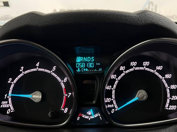 Ford Fiesta Mk6 Рестайлинг с пробегом 2016 года, цена 947 000 рублей, 58128 км, хэтчбек, Автокод Объявления