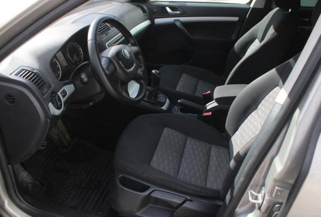Skoda Octavia II (A5) Рестайлинг с пробегом 2011 года, цена 820 000 рублей, 187303 км, лифтбек, Автокод Объявления