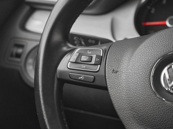 Volkswagen Passat B7 с пробегом 2013 года, цена 999 000 рублей, 171300 км, седан, Автокод Объявления