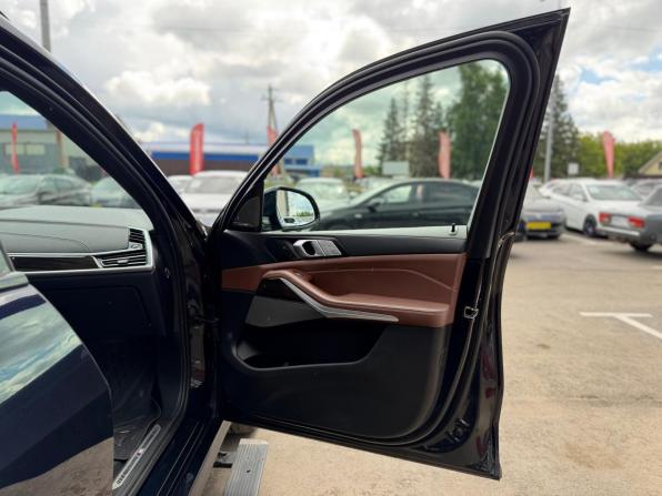 BMW X7 I (G07) с пробегом 2021 года, цена 7 500 000 рублей, 134893 км, внедорожник, Автокод Объявления