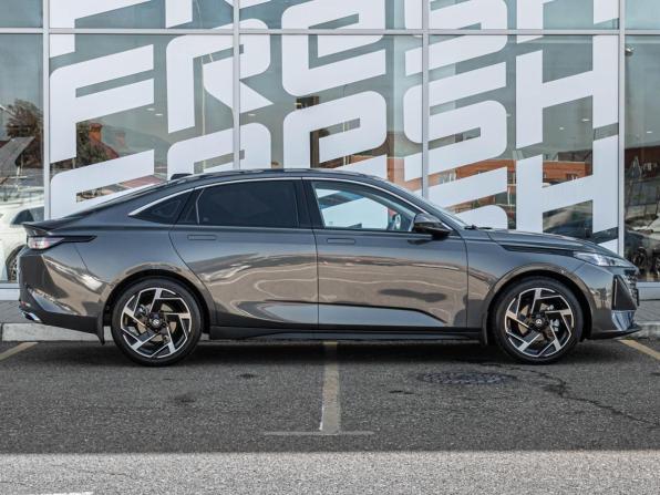 Changan Lamore с пробегом 2023 года, цена 1 930 000 рублей, 22956 км, седан, Автокод Объявления