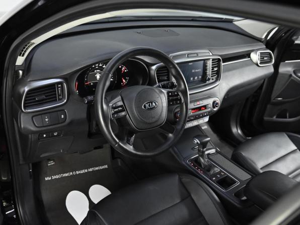 Kia Sorento III Prime Рестайлинг с пробегом 2018 года, цена 2 399 000 рублей, 124000 км, внедорожник, Автокод Объявления